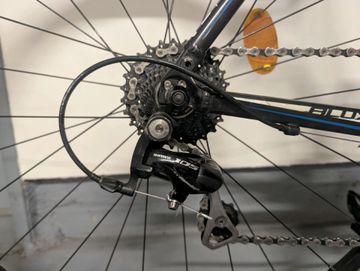 Used Giant Defy 5 2016 Road & Gravel, Black — image 4 of 10