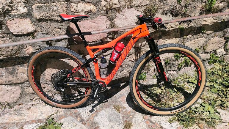 Used Specialized Epic SRAM X0 2016 Mountainbike, Red — image 6 of 6