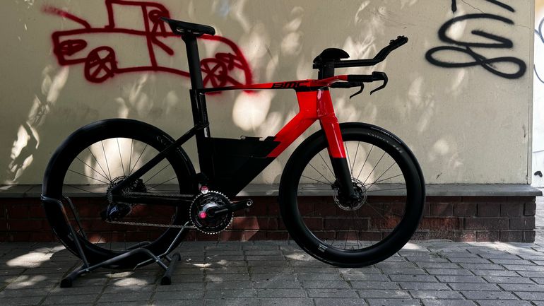 Used BMC 01 TWO Red Black Red 2024 Road & Gravel, Black — image 4 of 6