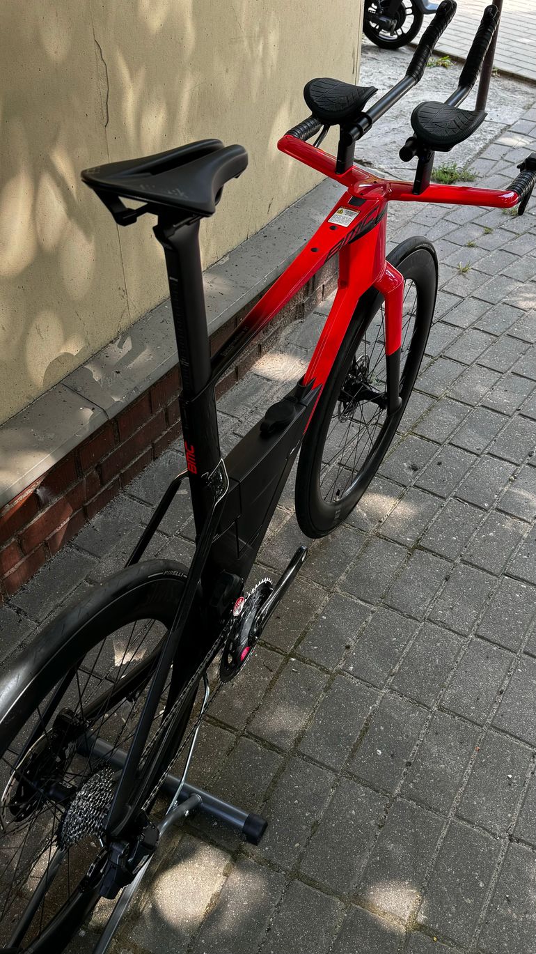 Used BMC 01 TWO Red Black Red 2024 Road & Gravel, Black — image 6 of 6