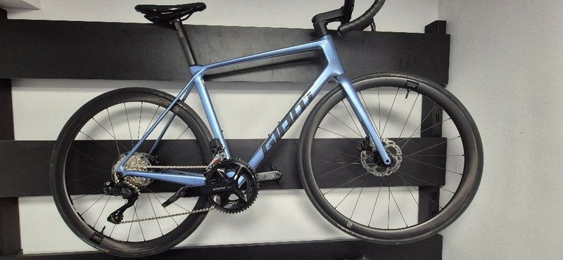 Brugt Giant TCR Advanced 0 2024 Road & Gravel — billede 1 af 3