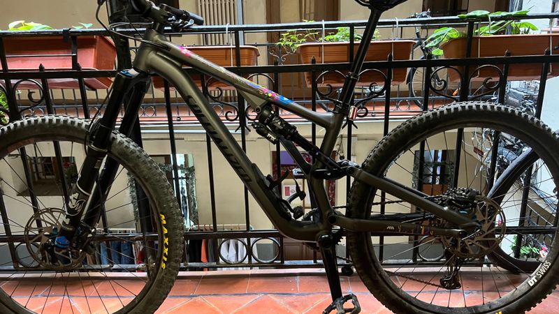 Brugt Specialized Stumpjumper EVO Shimano Deore XT 2023 Mountainbike — billede 5 af 7