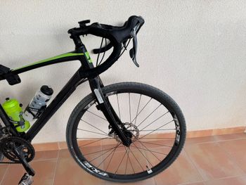 Used Giant Revolt 1 2015 2015 Road & Gravel, Black — image 5 of 9