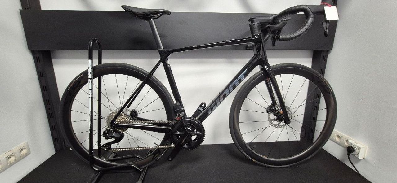 Giant TCR Advanced Pro Disc 1 Di2 2024