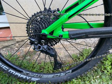 Used Transition Enduro 2020 Mountainbike, Green — image 4 of 5