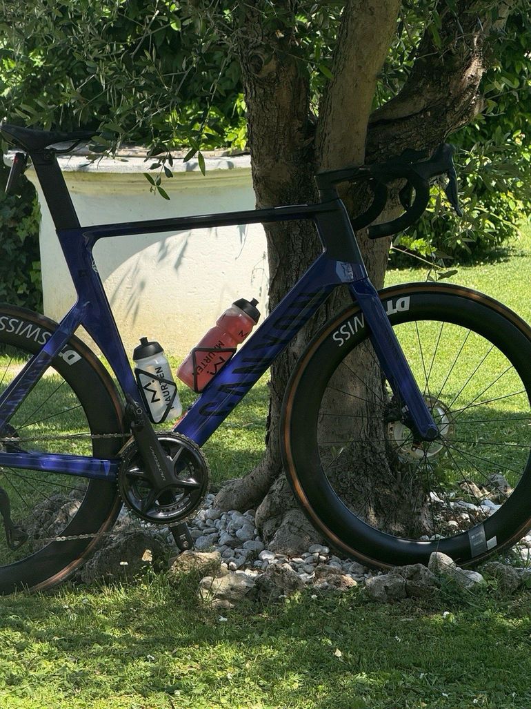 Used Canyon Aeroad Shimano Ultegra Di2 2024 Road & Gravel, Blue — image 3 of 4