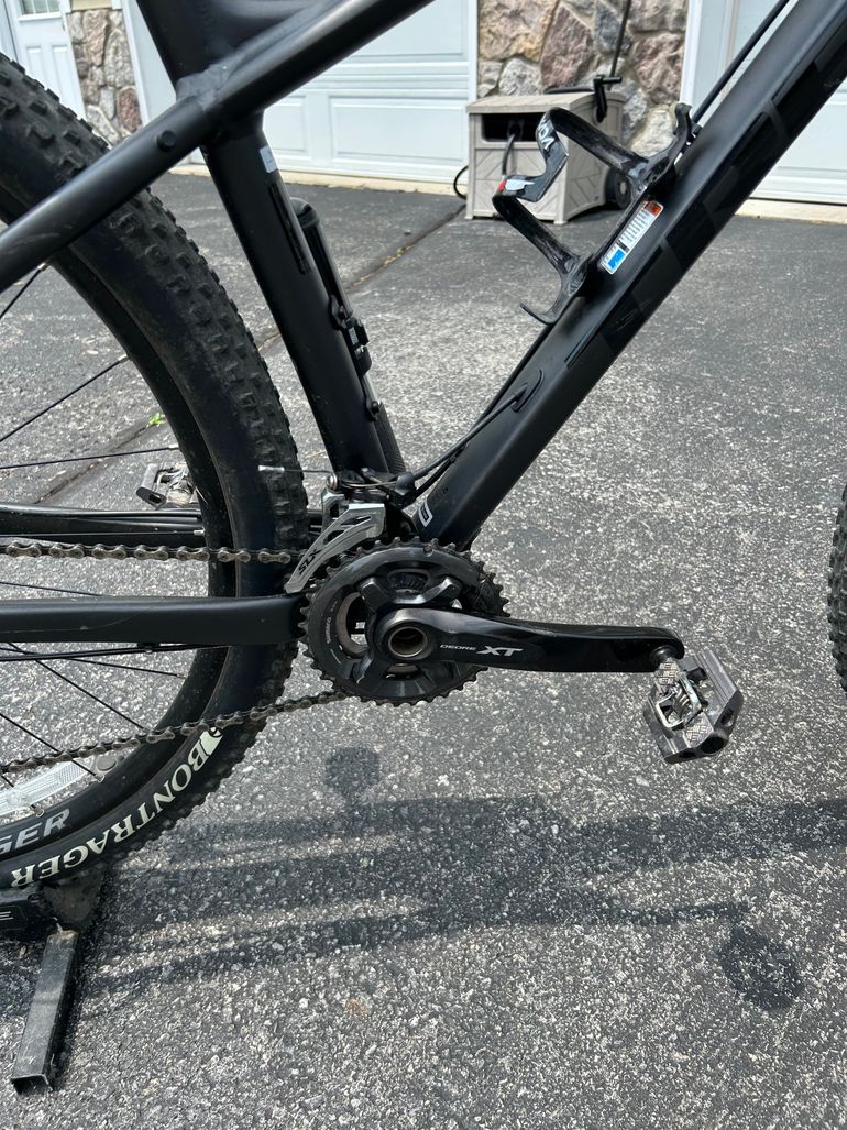 Used Trek X-Caliber 7 2018 2018 Mountainbike, Light Gray, 27.5, 29 — image 2 of 4