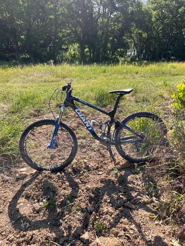 Used Giant Trance X Advanced SL 1 2011 2011 Mountainbike, Blue, 26 — image 2 of 9