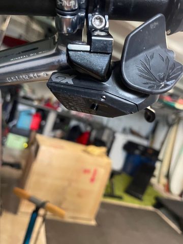Used Rocky Mountain Altitude SRAM XX1 Eagle AXS 2022 Mountainbike, Black — image 4 of 13