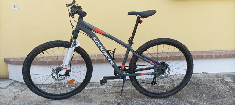 Used ROCKRIDER Rockrider St 120 2022 Mountainbike, Light Gray — image 2 of 4
