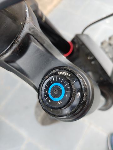 Used Lapierre Spicy Team CF 2021 2021 Mountainbike, Black, 29 — image 2 of 18