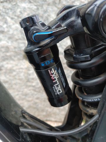 Used Lapierre Spicy Team CF 2021 2021 Mountainbike, Black, 29 — image 12 of 18