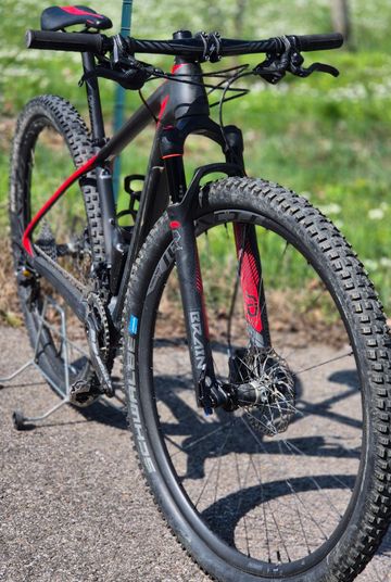 Used Specialized Stumpjumper HT 2016 Mountainbike, Black — image 3 of 3