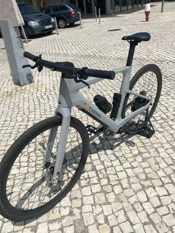 Used Canyon Roadlite ONfly CF 2023 Road & Gravel, Light Gray — image 6 of 6