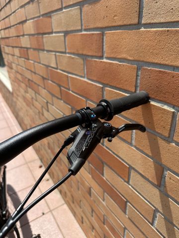 Used Trek Slash 8 2022 2022 Mountainbike, Light Gray — image 6 of 10