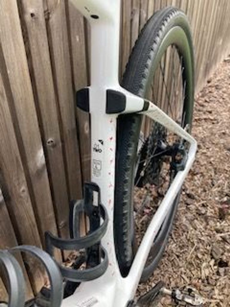 Used BMC Urs SRAM Force eTap AXS 2023 Road & Gravel, White — image 7 of 8
