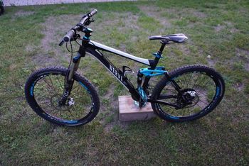 Tweedehands Canyon Nerve AL+ 2014 Mountainbike — afbeelding 2 van 13