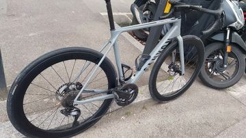 Canyon Ultimate Shimano Ultegra Di2 2022 Road & Gravel d'occasion — image 3 sur 6