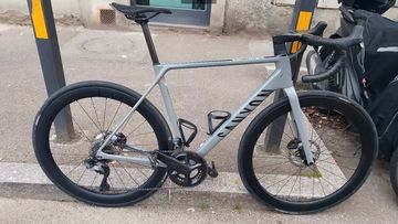 Canyon Ultimate Shimano Ultegra Di2 2022 Road & Gravel d'occasion — image 1 sur 6