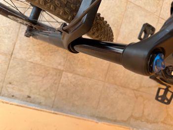 Used Trek Fuel EX 8 Plus 2019 2019 Mountainbike, Black, 27.5 — image 7 of 13