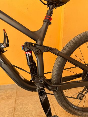 Used Trek Fuel EX 8 Plus 2019 2019 Mountainbike, Black, 27.5 — image 4 of 13
