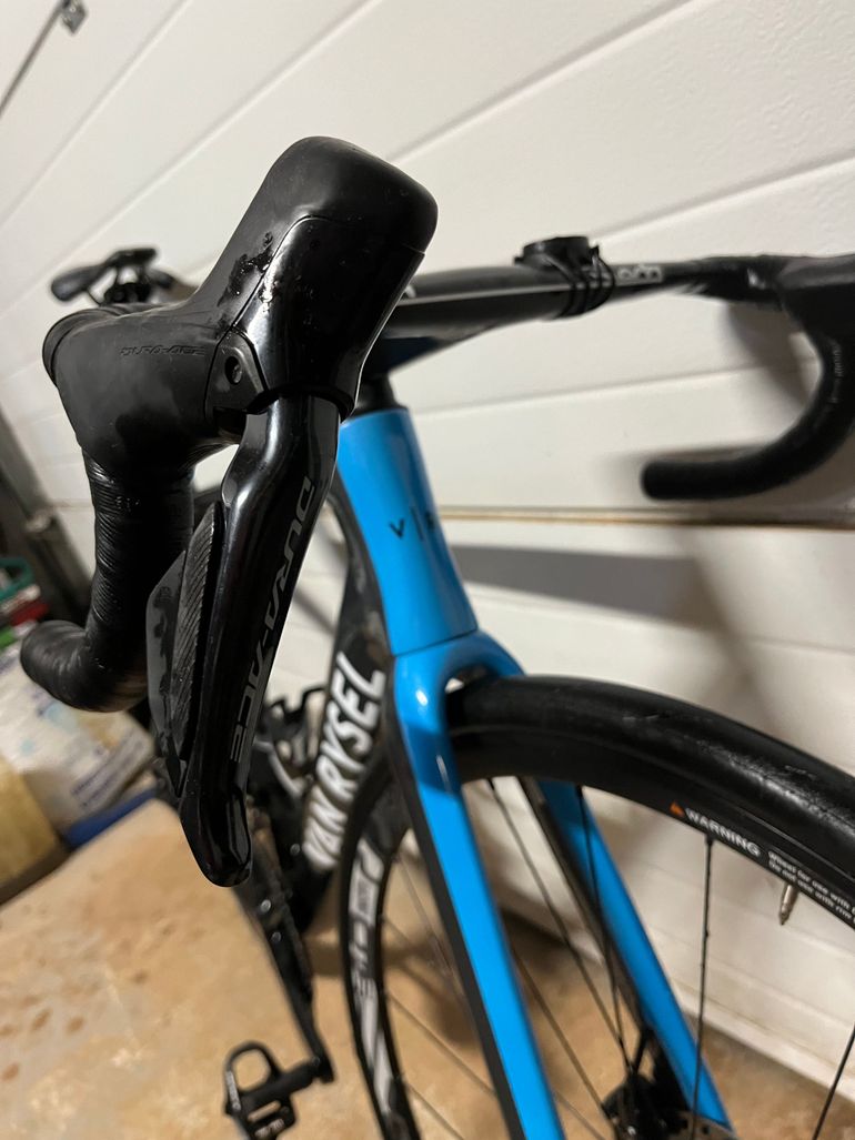 Used Van rysel RCR Pro Replica Dura Ace Di2 Decathlon AG2R Team 2024 Frameset 2024 Road & Gravel — image 2 of 5