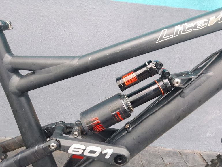 Gebrauchtes Liteville 601 Mk4 Enduro Factory Machine 2018 2018 Mountainbike, Schwarz, 27.5 — Bild 6 von 6