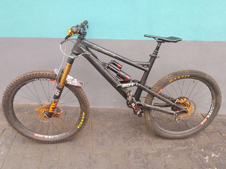 Gebrauchtes Liteville 601 Mk4 Enduro Factory Machine 2018 2018 Mountainbike, Schwarz, 27.5 — Bild 2 von 6