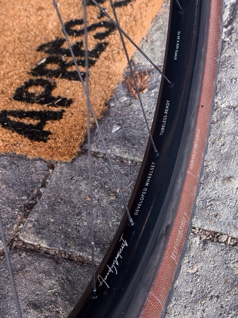 Used Enve MOG 2024 Road & Gravel, Light Gray — image 7 of 13