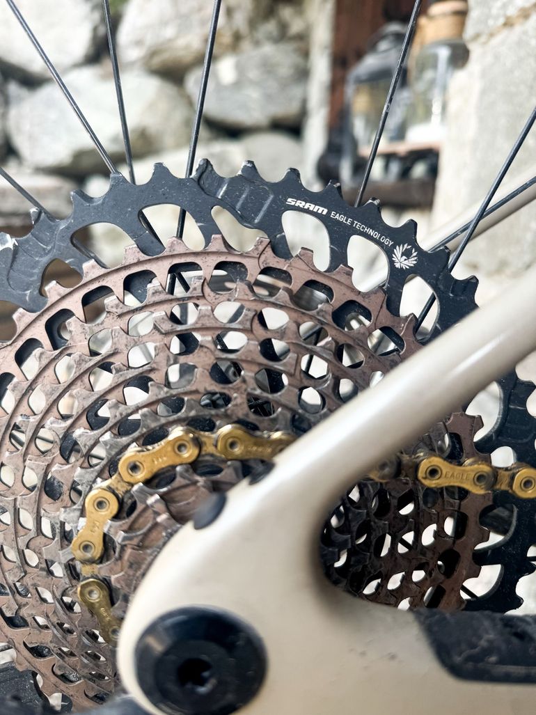 Used Enve MOG 2024 Road & Gravel, Light Gray — image 10 of 13