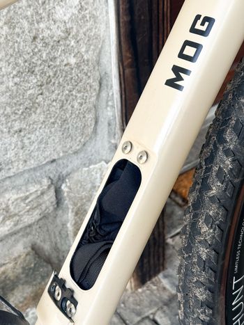 Used Enve MOG 2024 Road & Gravel, Light Gray — image 6 of 13
