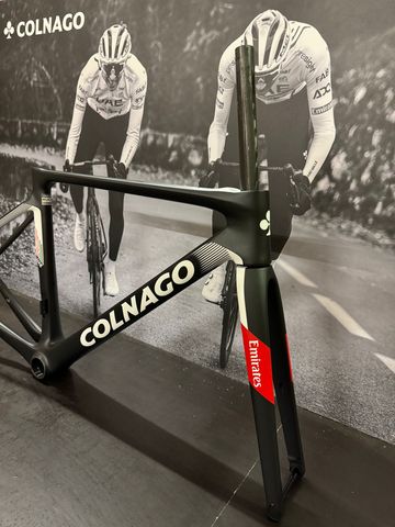 Used Colnago V4RS 2025 Road & Gravel, Black — image 2 of 3