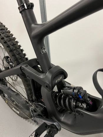 Used Specialized Enduro Expert 2023 2023 Mountainbike, Black, 29 — image 26 of 26