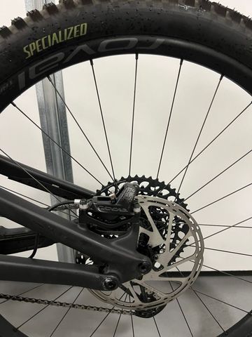 Used Specialized Enduro Expert 2023 2023 Mountainbike, Black, 29 — image 19 of 26