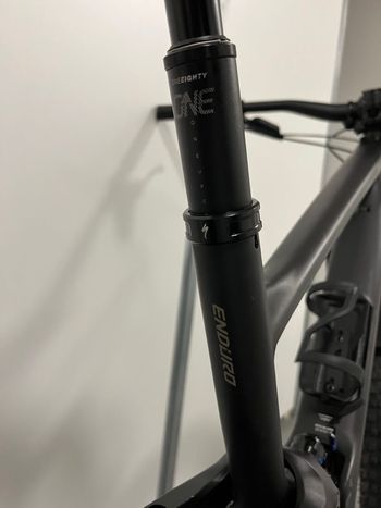 Used Specialized Enduro Expert 2023 2023 Mountainbike, Black, 29 — image 25 of 26