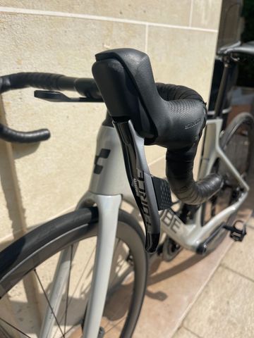 Used CUBE AGREE C:62, SL 2022 2022 Road & Gravel, Light Gray — image 6 of 17