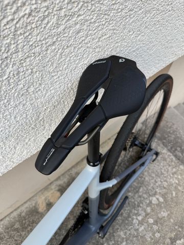 Used ARC 8 Eero 2025 Road & Gravel, Light Gray — image 3 of 18