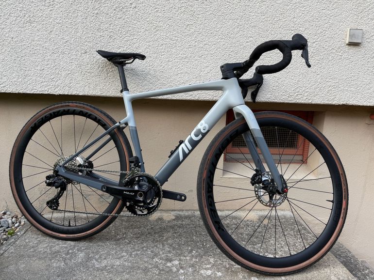 Used ARC 8 Eero 2025 Road & Gravel, Light Gray — image 4 of 18