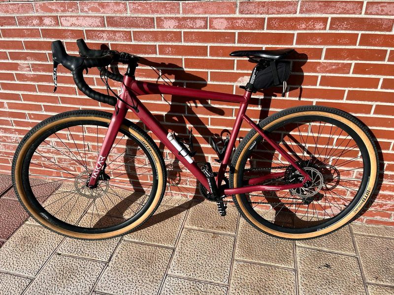 Tweedehands Megamo JAKAR 20 2021 2021 Road & Gravel — afbeelding 1 van 24