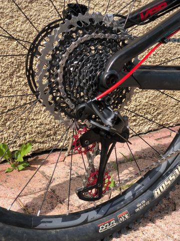 Used Santa Cruz Bronson Carbon CC X01 2018 2018 Mountainbike, Black, 27.5 — image 3 of 5