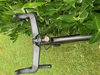 Used Specialized Aethos Pro - Ultegra Di2 2021 Road & Gravel — image 2 of 3