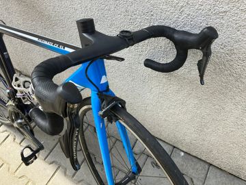 Canyon Ultimate CF SL 8.0 2019 2019 Road & Gravel usato, Blu — immagine 4 di 7