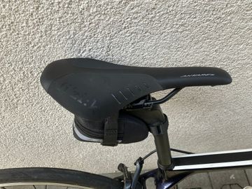 Canyon Ultimate CF SL 8.0 2019 2019 Road & Gravel usato, Blu — immagine 2 di 7