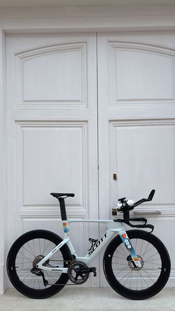 Used Scott RC TT 2025 2025 Road & Gravel, White — image 1 of 4