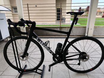 Used Specialized TARMAC SL8 S-WORKS 2024 Road & Gravel, Red — image 2 of 6
