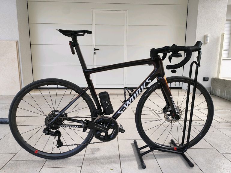 Used Specialized TARMAC SL8 S-WORKS 2024 Road & Gravel, Red — image 5 of 6