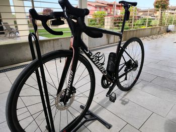 Used Specialized TARMAC SL8 S-WORKS 2024 Road & Gravel, Red — image 3 of 6