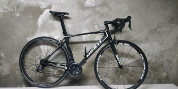 Used Giant TCR Advanced Pro 1 2016 2016 Road & Gravel, Black — image 1 of 5