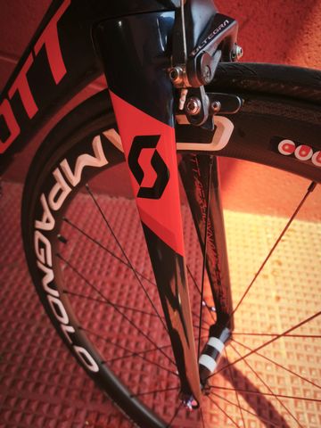 Used Scott Foil 20 2017 2017 Road & Gravel, Red — image 5 of 9