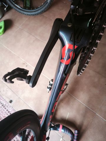 Used Scott Foil 20 2017 2017 Road & Gravel, Red — image 4 of 9